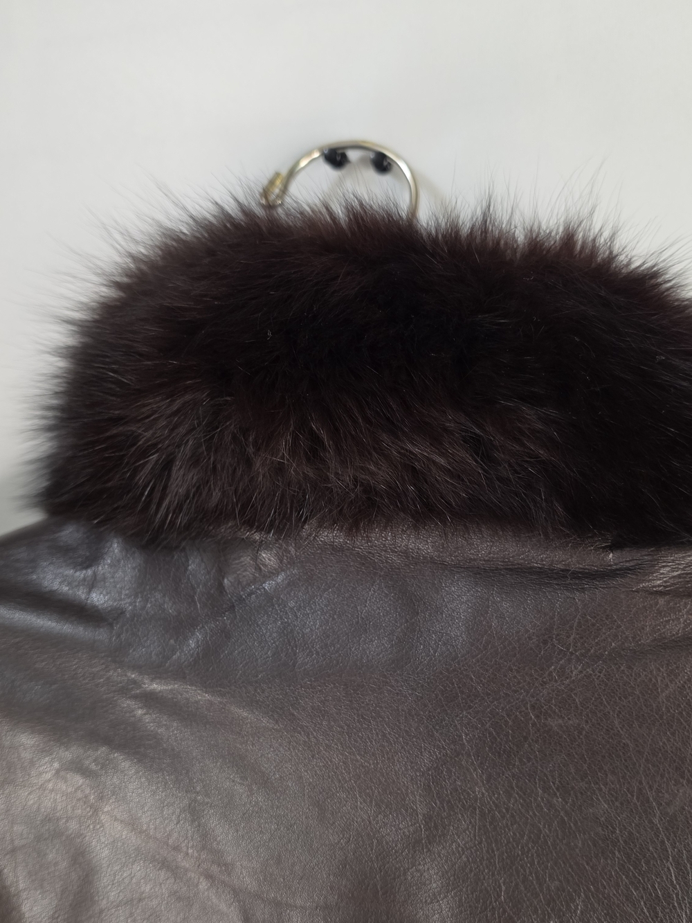 Roxciticus Vintage Brown Leather Fox Fur Trim Coat Large Jacket Hong Kong Orgin - Picture 12 of 14